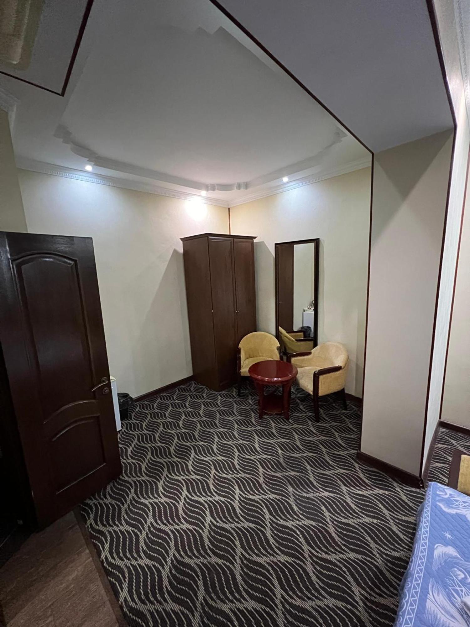 Sary Arka Hotel Σιμκέντ Δωμάτιο φωτογραφία